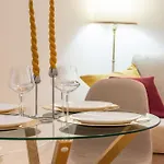 I-host Elegant Flat Near Bocconi & Center * 밀라노