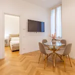 I-host Elegant Flat Near Bocconi & Center 아파트 밀라노