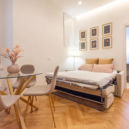 I-host Elegant Flat Near Bocconi & Center 아파트