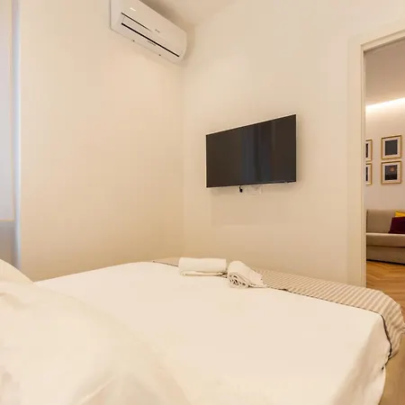 I-host Elegant Flat Near Bocconi & Center