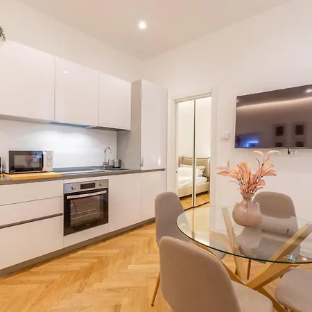I-host Elegant Flat Near Bocconi & Center